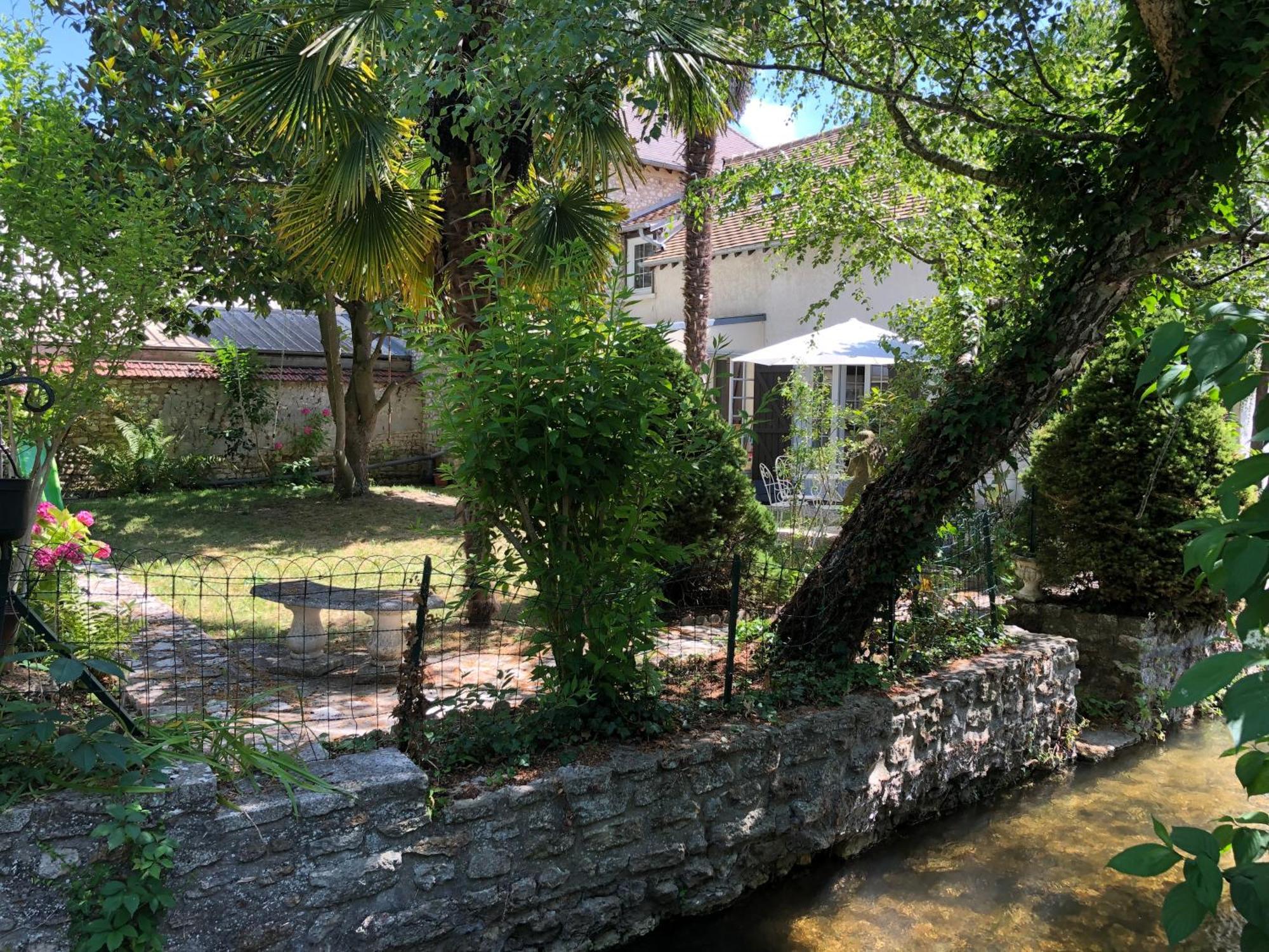 Maison Familiale Au Coeur De La Vallee De L'Eure Villa Breuilpont Екстериор снимка